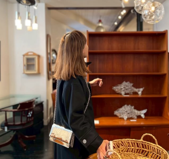 時間が染み込んだ家具