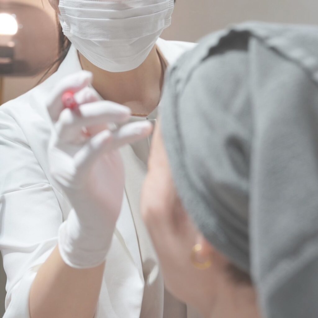 ボトックス注射の効果はいつからいつまで？対応部位別の効果を解説