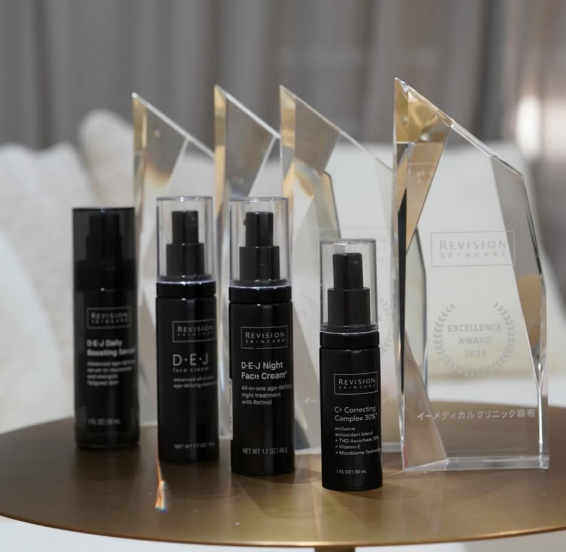 【Revision Skincare® Excellence Award 4年連続受賞のご報告】
